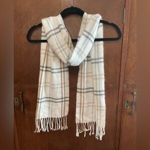 Cejon Women's Grid Pattern Woven Scarf White EUC